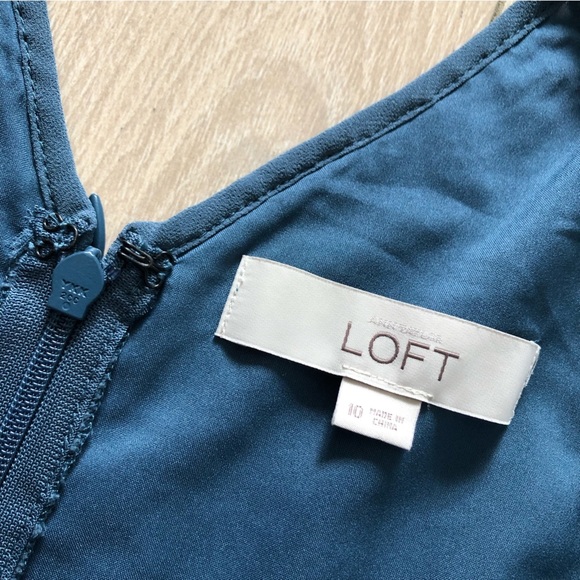 Loft Lace Detailed Pleated Dress in Blue Size 10 - Picture 7 of 10